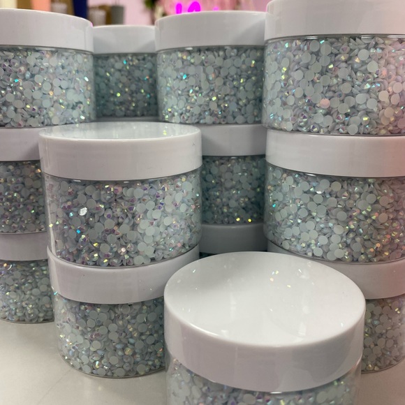 4mm rhinestones - Picture 6 of 8